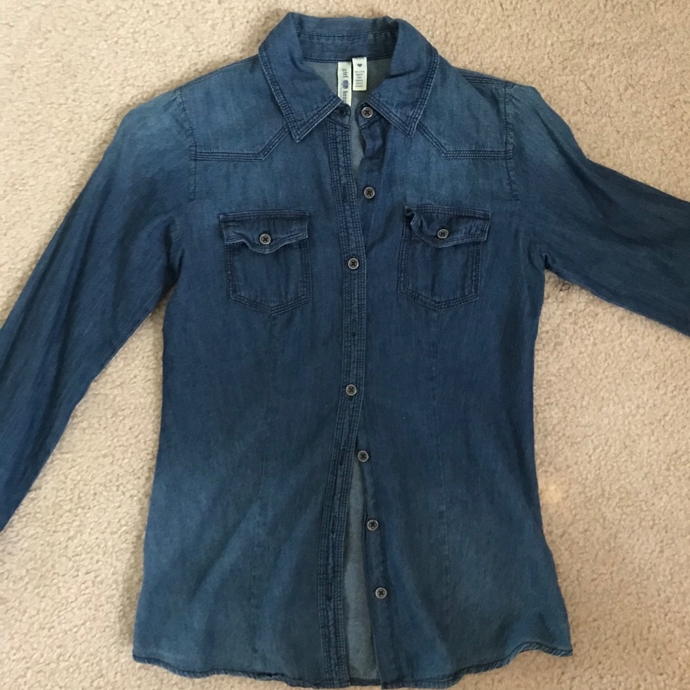 Button Up - Picture 2 of 3